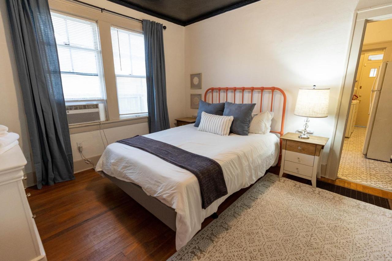 Villa Historic Revival Midtown Memphis Duplex 64 Yes Pets Fast Wifi Free Parking Exterior foto