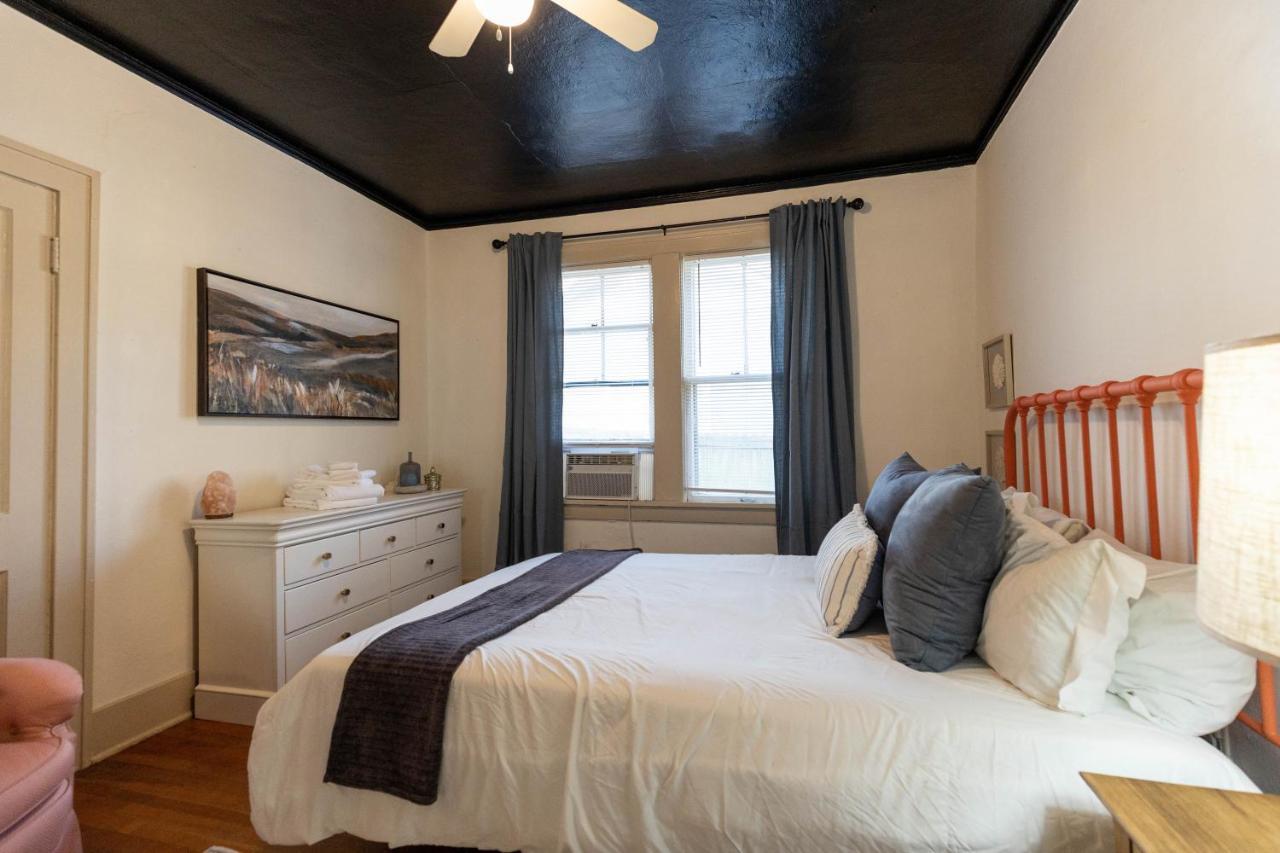 Villa Historic Revival Midtown Memphis Duplex 64 Yes Pets Fast Wifi Free Parking Exterior foto