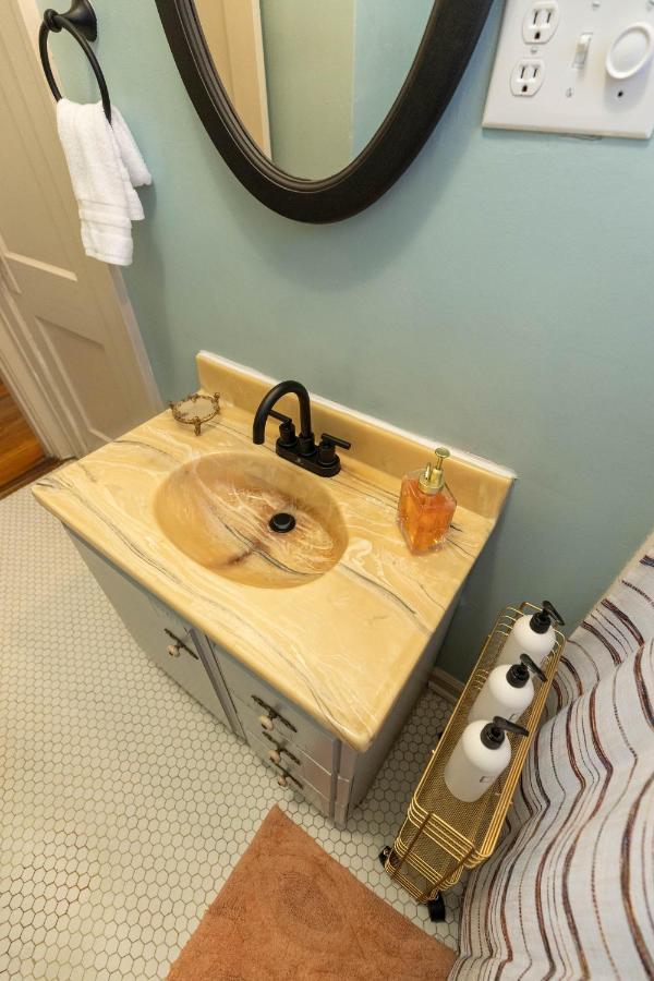 Villa Historic Revival Midtown Memphis Duplex 64 Yes Pets Fast Wifi Free Parking Exterior foto